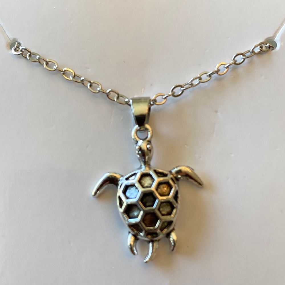Add on: NEW EFFY Turtle Necklace